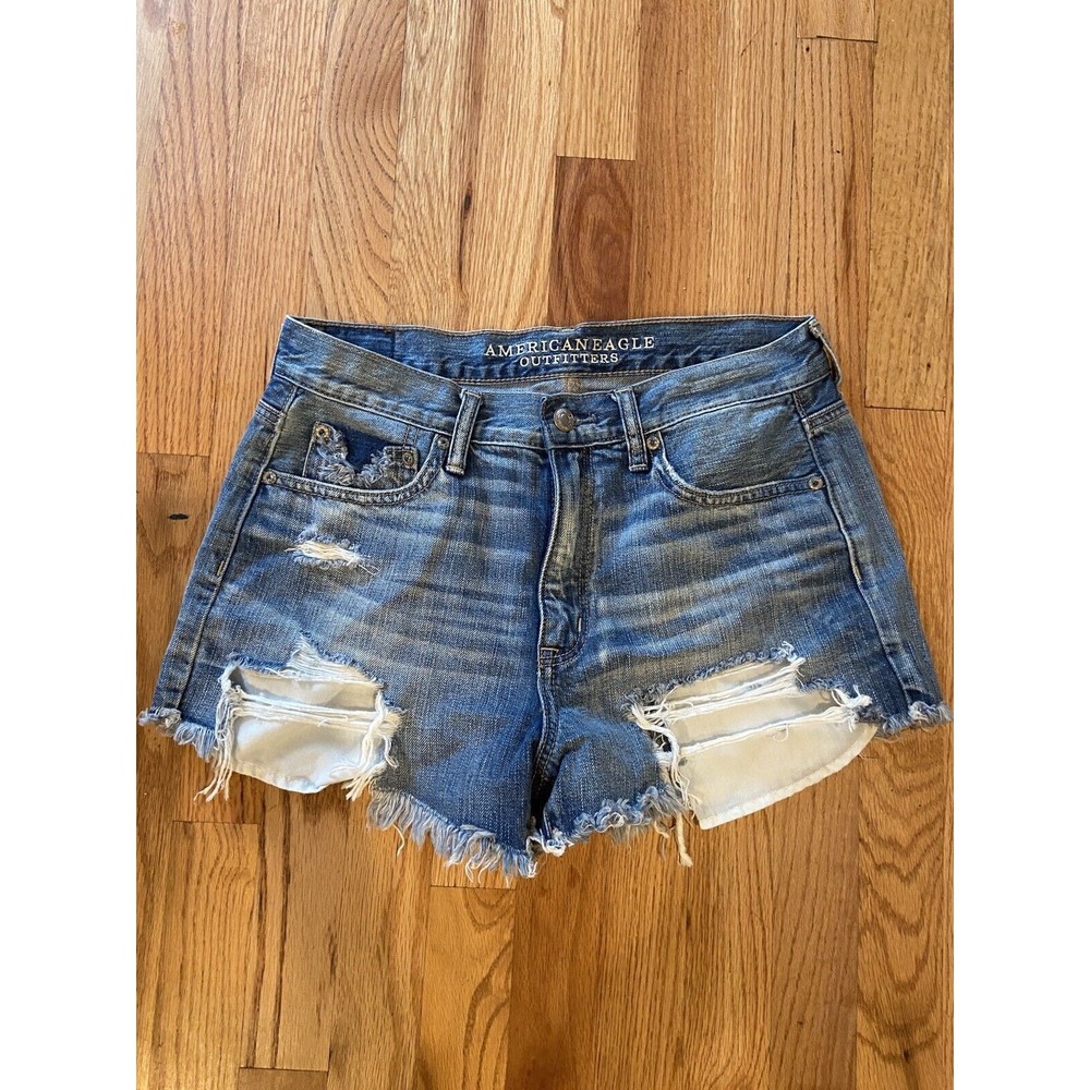 American Eagle‎ Distressed  Vintage Hi-Rise Festival Short Size 8